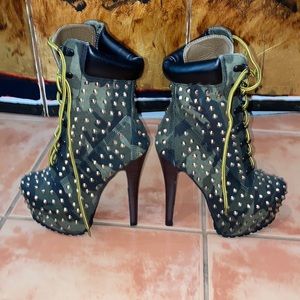 Bella Luna camo studded, healed, ankle boots